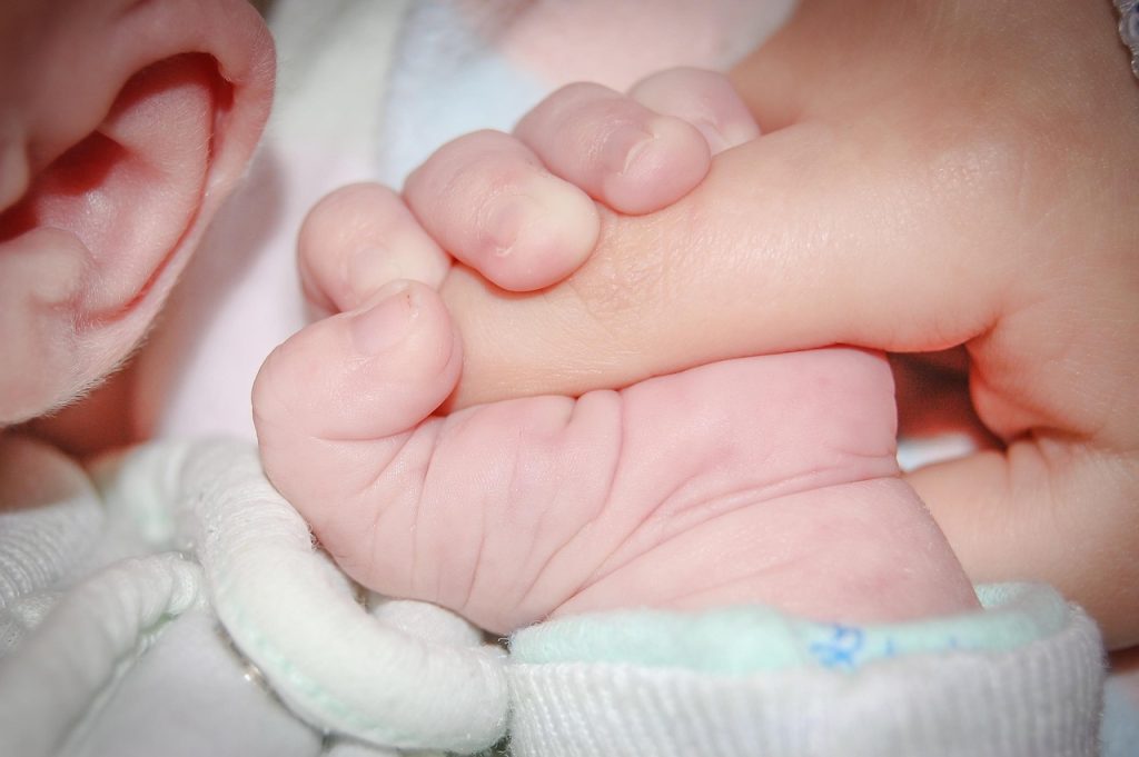 Baby blues ou dépression post-partum : les signes qui alertent — illustration