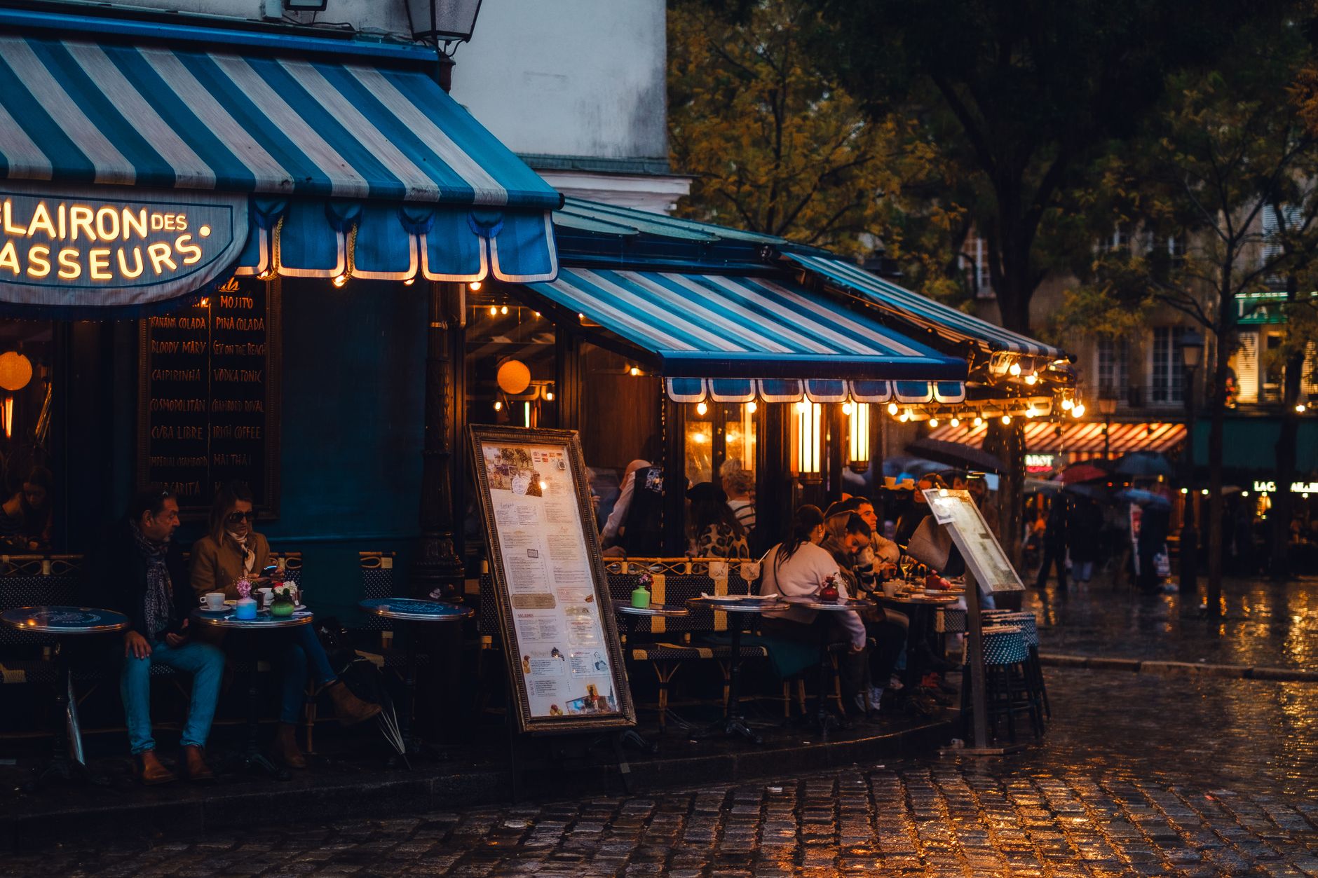 Tickets-restaurant pendant les congés parentaux : quel impact sur votre budget ?