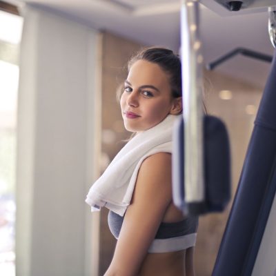 Comment choisir une salle de sport qui protège vraiment ses adhérentes