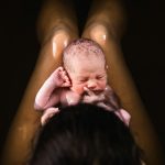 À partir d&rsquo;aujourd&rsquo;hui, un secret de naissance bouleverse deux sœurs jumelles