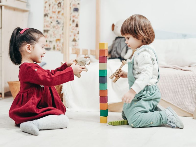 Comment Sète fait briller l&rsquo;accueil de la petite enfance : un modèle à suivre