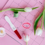 Signes de grossesse : lesquels prendre au sérieux, et quand ?